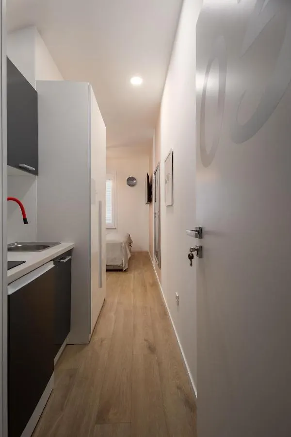 Apartments & Rooms Six Rijeka