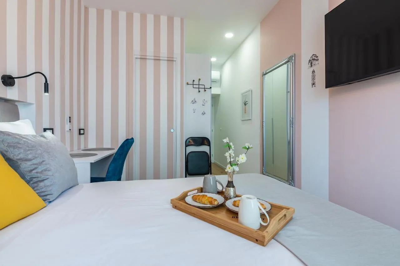 Apartments & Rooms Six Rijeka 0*,