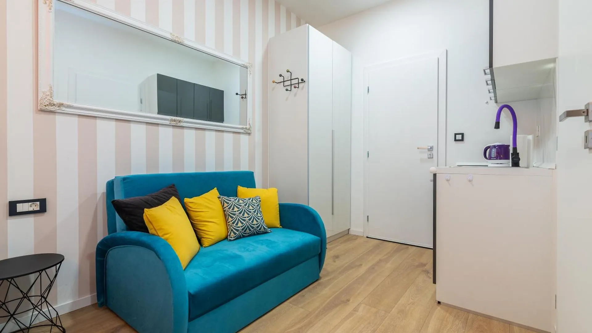 Apartments & Rooms Six Rijeka